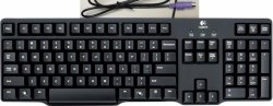 键盘打不出字只能打字母怎么解决？